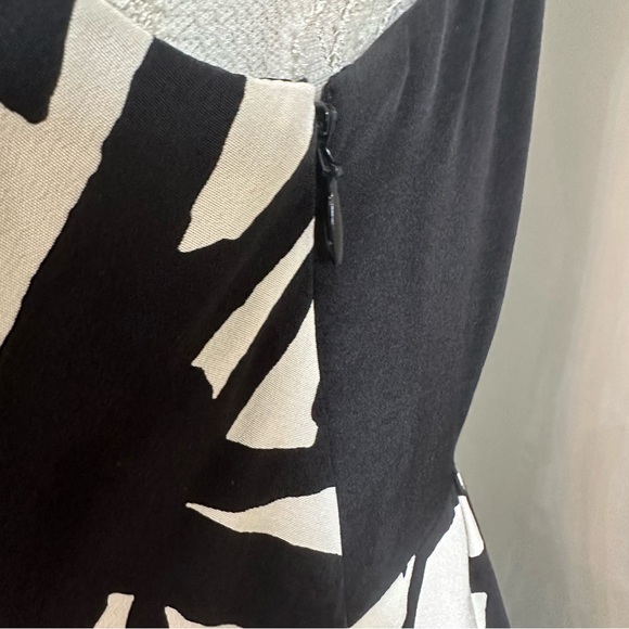 NWT Tibi New York Silk Bubble Hem Dress sz 8 - Picture 9 of 13